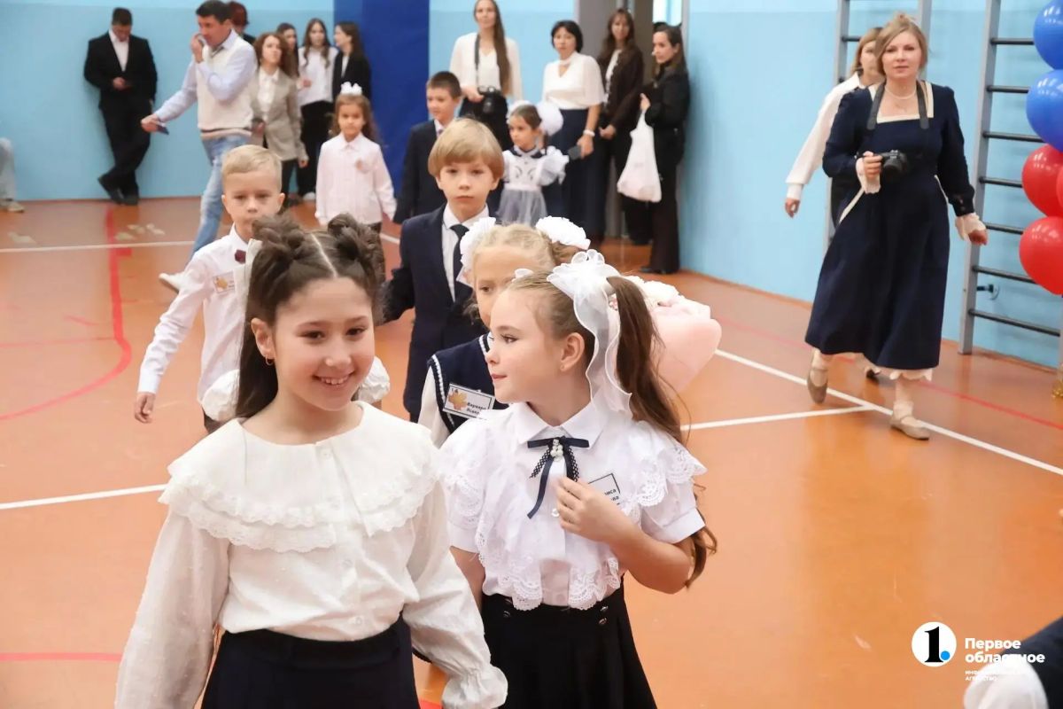 Как проходит 1 сентября в школах Челябинска Как проходит 1 сентября в школах Челябинска