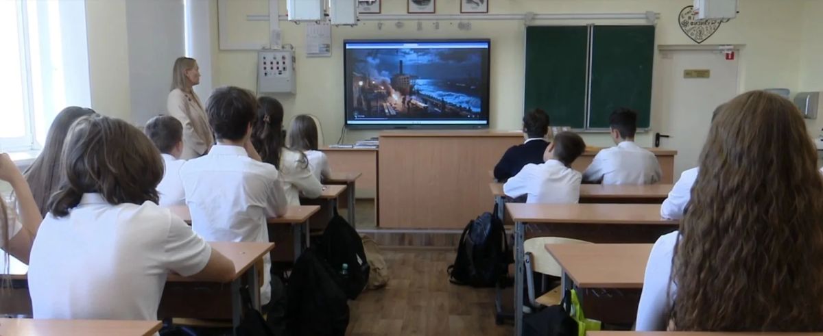 В Челябинской области дан старт обновленному курсу «Разговоры о важном» В Челябинской области дан старт обновленному курсу «Разговоры о важном»