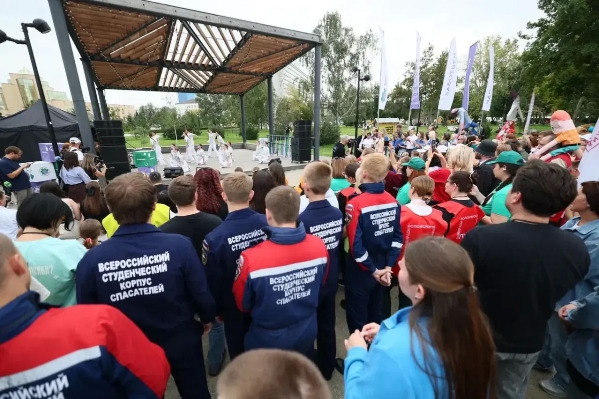 Большой фестиваль волонтёров Южного Урала прошел на набережной Челябинска Большой фестиваль волонтёров Южного Урала прошел на набережной Челябинска