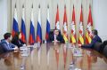 Алексей Текслер провел рабочую встречу с генеральным директором ООО «ЛУКОЙЛ-Уралнефтепродукт»