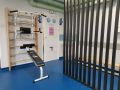 Центр находится на первом этаже жилого дома, поэтому помещения достаточно компактные