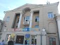 Губернатор и мэр завернули также в ДК "Энергетик", где дает представление детский театр песка "Скарабей"