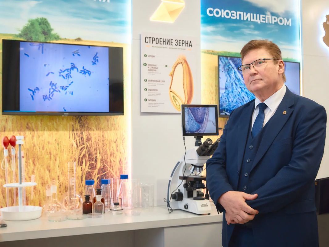 Делегация Министерства культуры Челябинской области посетила Музей зерна Делегация Министерства культуры Челябинской области посетила Музей зерна