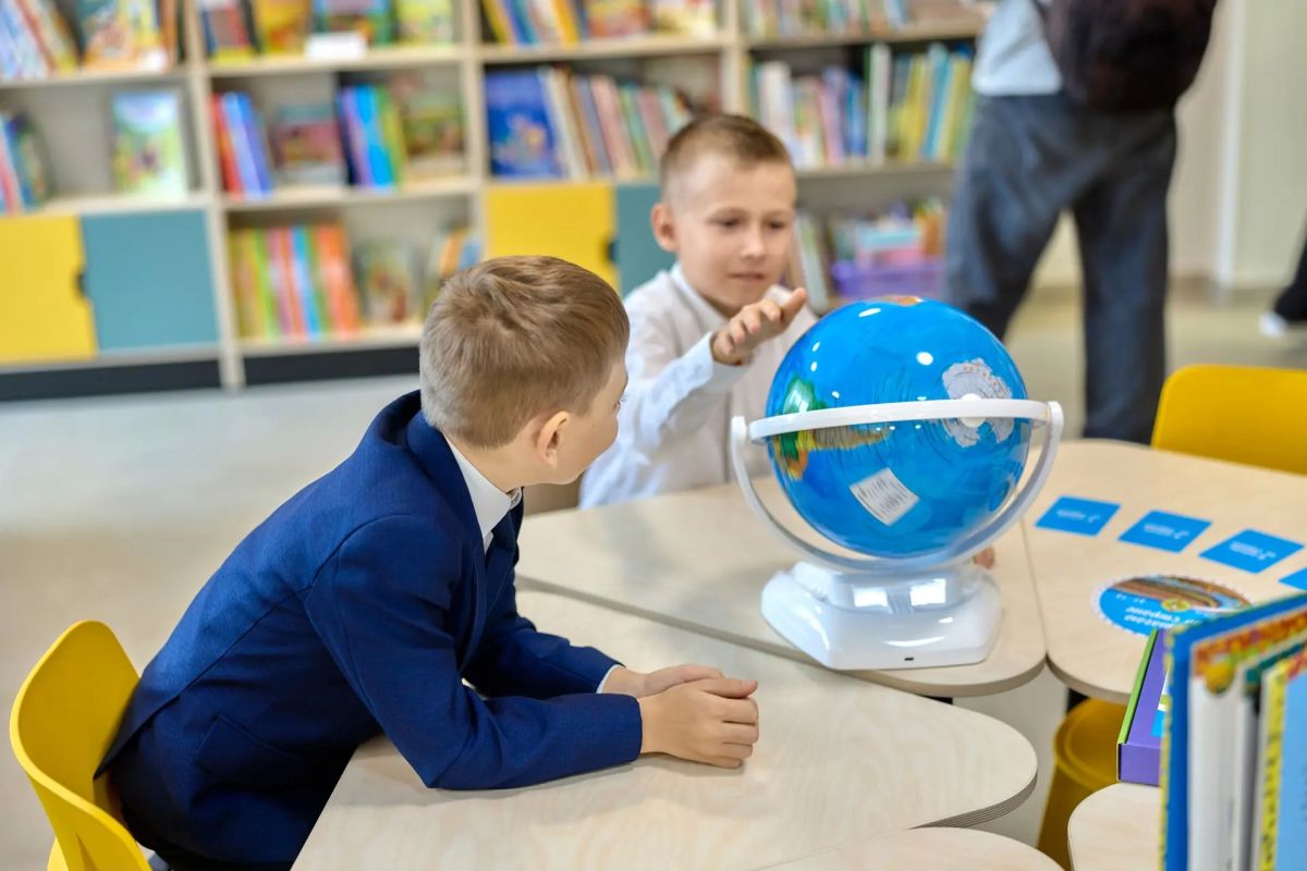 В Челябинске на базе детской библиотеки № 5 открылся детский культурно-просветительский центр В Челябинске на базе детской библиотеки № 5 открылся детский культурно-просветительский центр