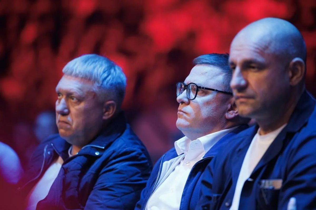 На голых кулаках: «Уральский Халк» Иван Штырков одержал победу в главном бою турнира RCC x Gamebred в День города На голых кулаках: «Уральский Халк» Иван Штырков одержал победу в главном бою турнира RCC x Gamebred в День города