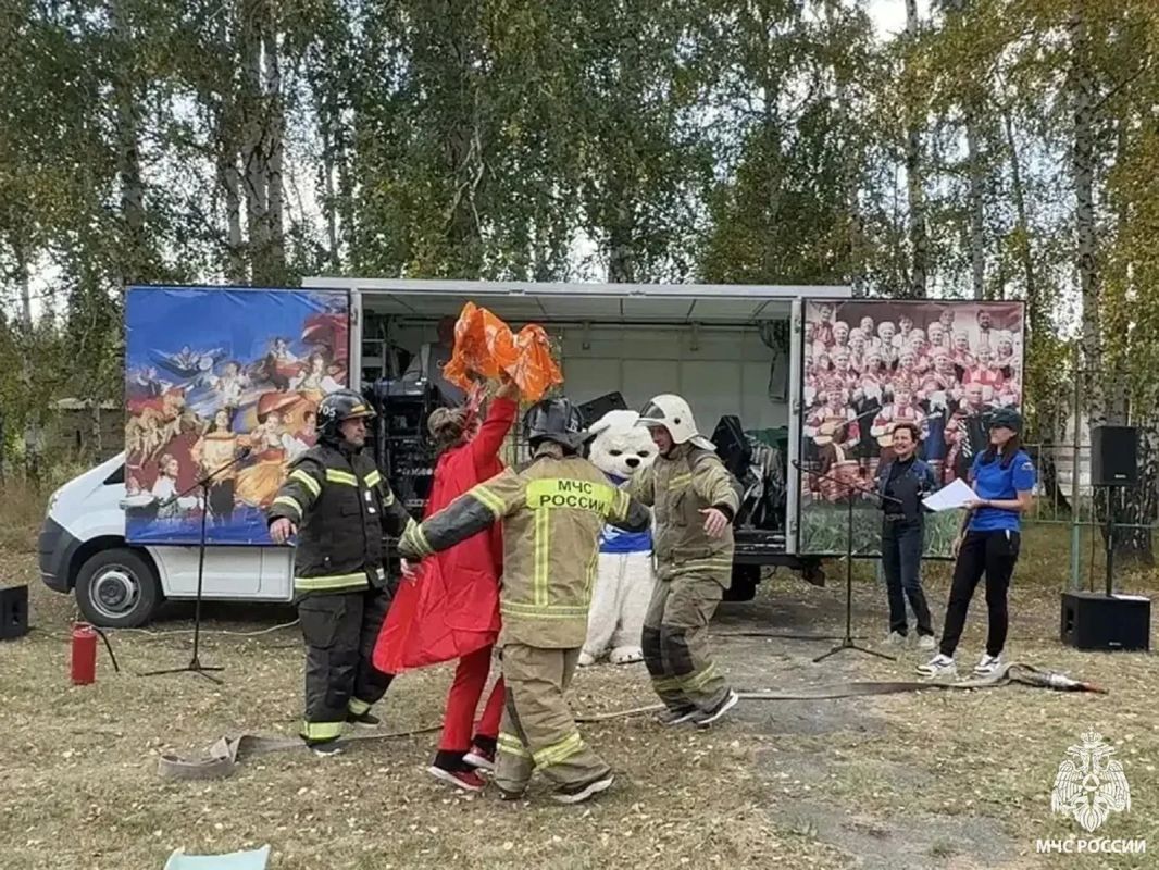 «Пожарная дружина» - победители форума «Даёшь молодёжь» «Пожарная дружина» - победители форума «Даёшь молодёжь»