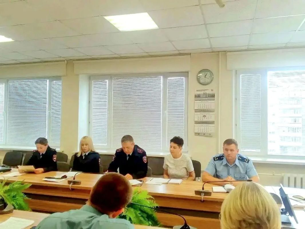 В Магнитогорске состоялось заседание межведомственной комиссии по обеспечению безопасности дорожного движения В Магнитогорске состоялось заседание межведомственной комиссии по обеспечению безопасности дорожного движения