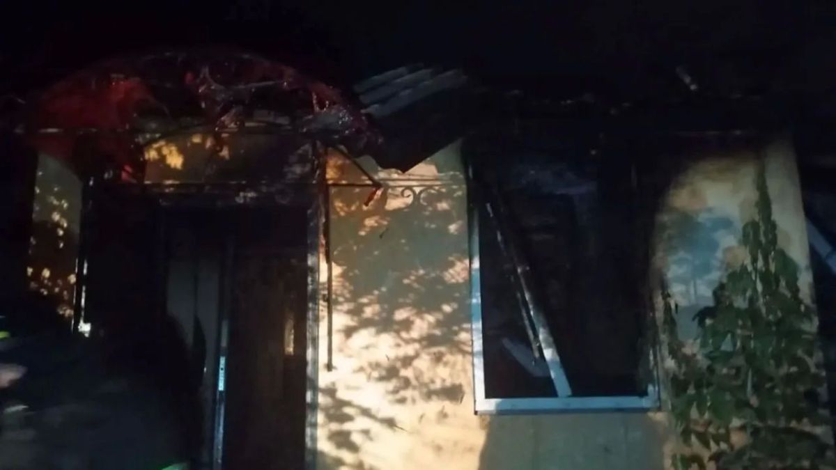 В поселке Копейска из-за обогревателя сгорела квартира и пострадала женщина В поселке Копейска из-за обогревателя сгорела квартира и пострадала женщина