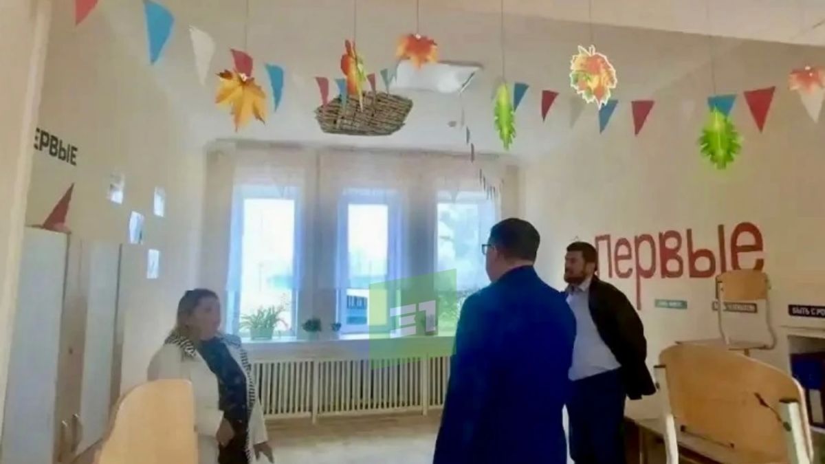 Обрушение потолка в школе Копейска Обрушение потолка в школе Копейска