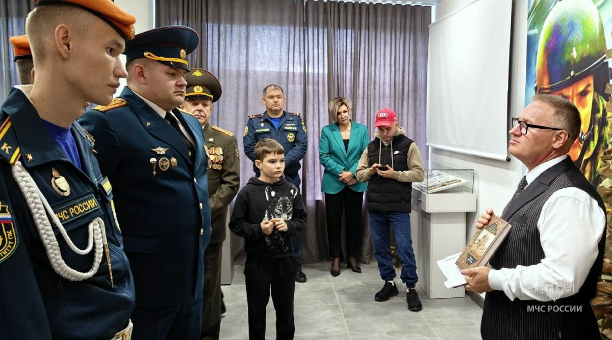 Имя героя в сердце города. В Каслях состоялось торжественное открытие сквера, названного в честь генерал-полковника, Героя Советского Союза Валерия Александровича Востротина Имя героя в сердце города. В Каслях состоялось торжественное открытие сквера, названного в честь генерал-полковника, Героя Советского Союза Валерия Александровича Востротина