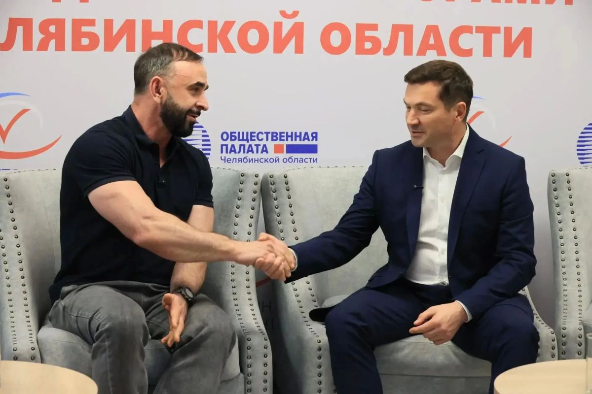 Глава Челябинска Алексей Лошкин в прямом эфире «Гранада ТВ» объяснил, почему так важно прийти на выборы и проголосовать Глава Челябинска Алексей Лошкин в прямом эфире «Гранада ТВ» объяснил, почему так важно прийти на выборы и проголосовать