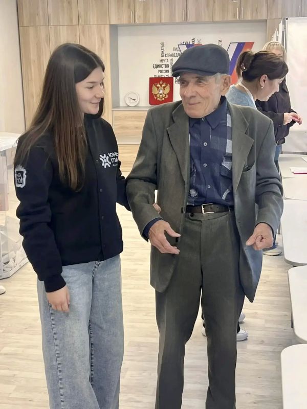 ПРЯМО СЕЙЧАС НА УЧАСТКАХ: БОЛЕЕ 550 ЮЖНОУРАЛЬСКИХ ВОЛОНТЕРОВ ПОМОГАЮТ ИЗБИРАТЕЛЯМ СДЕЛАТЬ СВОЙ ВЫБОР ПРЯМО СЕЙЧАС НА УЧАСТКАХ: БОЛЕЕ 550 ЮЖНОУРАЛЬСКИХ ВОЛОНТЕРОВ ПОМОГАЮТ ИЗБИРАТЕЛЯМ СДЕЛАТЬ СВОЙ ВЫБОР