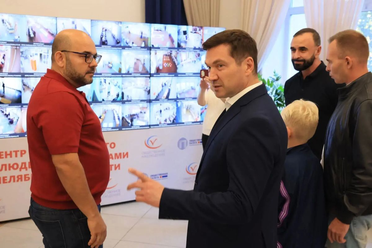 Глава Челябинска Алексей Лошкин в прямом эфире «Гранада ТВ» объяснил, почему так важно прийти на выборы и проголосовать Глава Челябинска Алексей Лошкин в прямом эфире «Гранада ТВ» объяснил, почему так важно прийти на выборы и проголосовать