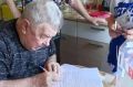 В Карталах на выборах депутата Госдумы РФ проголосовал 101-летний труженик тыла Николай Иванович Дятлов