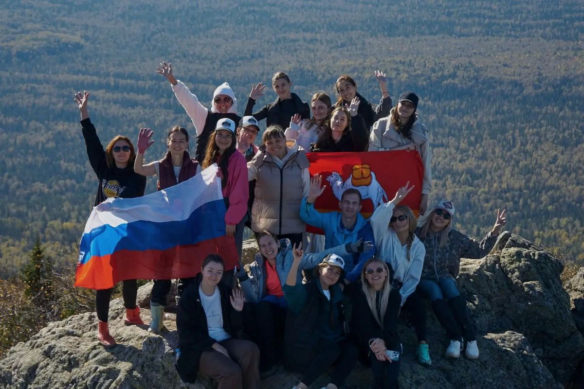 Один подъём на всех: госслужащие Челябинской области на Таганае Один подъём на всех: госслужащие Челябинской области на Таганае