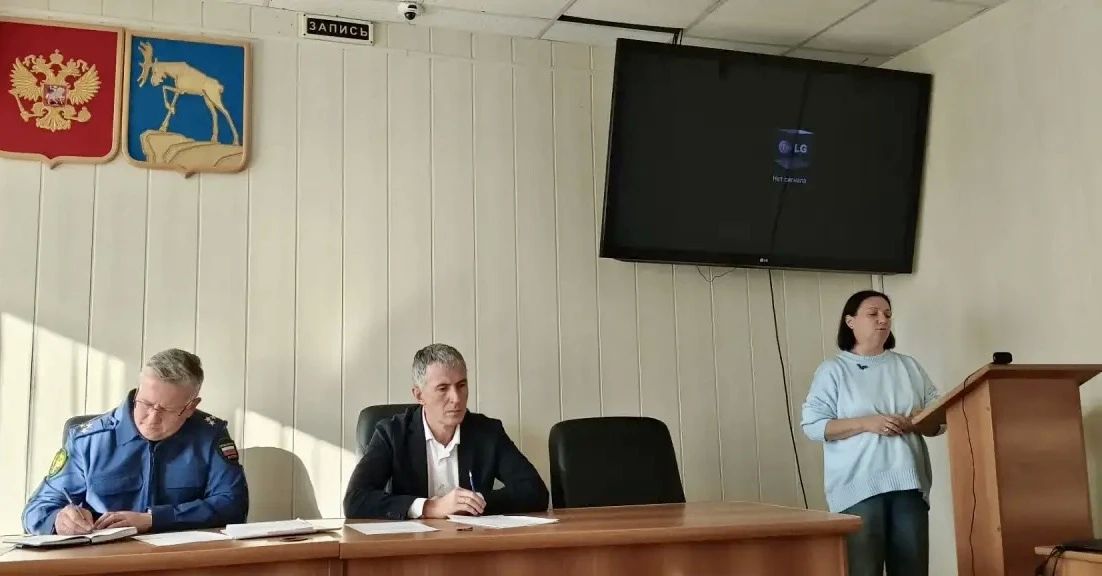 Прокурор города Миасса принял участие во внеочередном заседании комиссии по делам несовершеннолетних Прокурор города Миасса принял участие во внеочередном заседании комиссии по делам несовершеннолетних