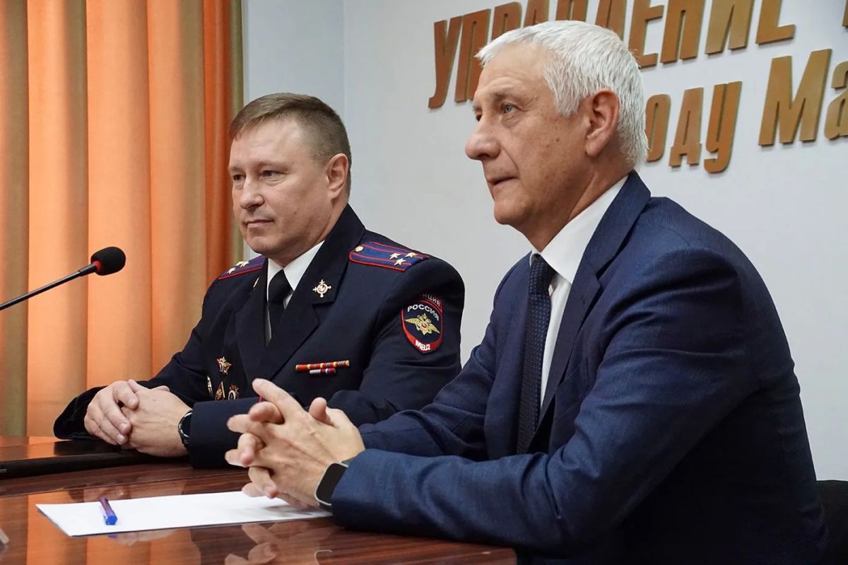 Начальник ГУ МВД области Сергей Космачев назначил нового руководителя магнитогорского УМВД Начальник ГУ МВД области Сергей Космачев назначил нового руководителя магнитогорского УМВД