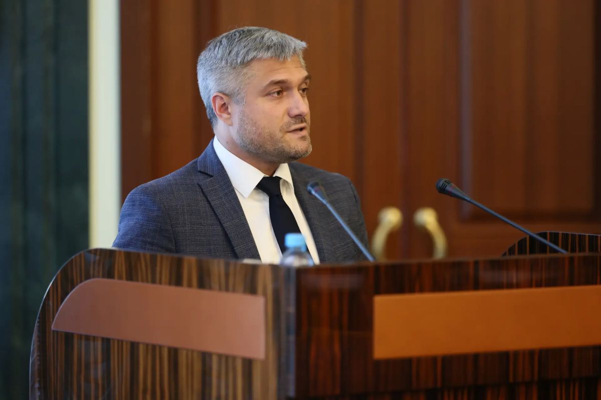 Алексей Текслер открыл первое заседание правительства региона в новом составе Алексей Текслер открыл первое заседание правительства региона в новом составе