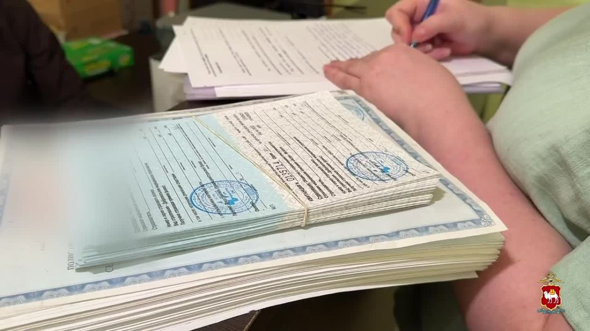 В Челябинской области задержали восемь человек за незаконную легализацию иностранцев