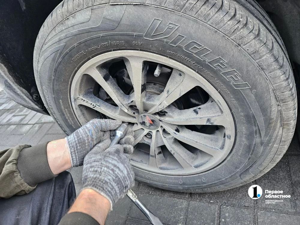 Челябинским водителям рекомендуют сменить резину из-за непогоды