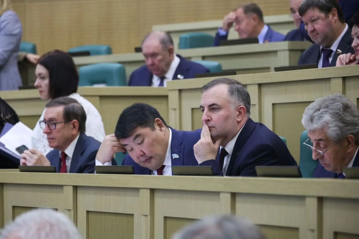 Олег Гербер: Если мы при подготовке бюджета балансируем доходы и расходы, то Алексей Леонидович последовательно выступает за аналогичную балансировку приоритетов между федеральным и региональным бюджетом Олег Гербер: Если мы при подготовке бюджета балансируем доходы и расходы, то Алексей Леонидович последовательно выступает за аналогичную балансировку приоритетов между федеральным и региональным бюджетом
