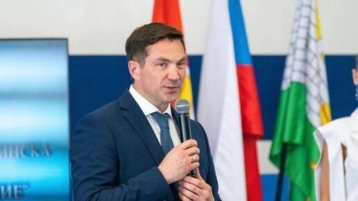 Лошкин пожелал педагогам Челябинска доверия учеников и вдохновения