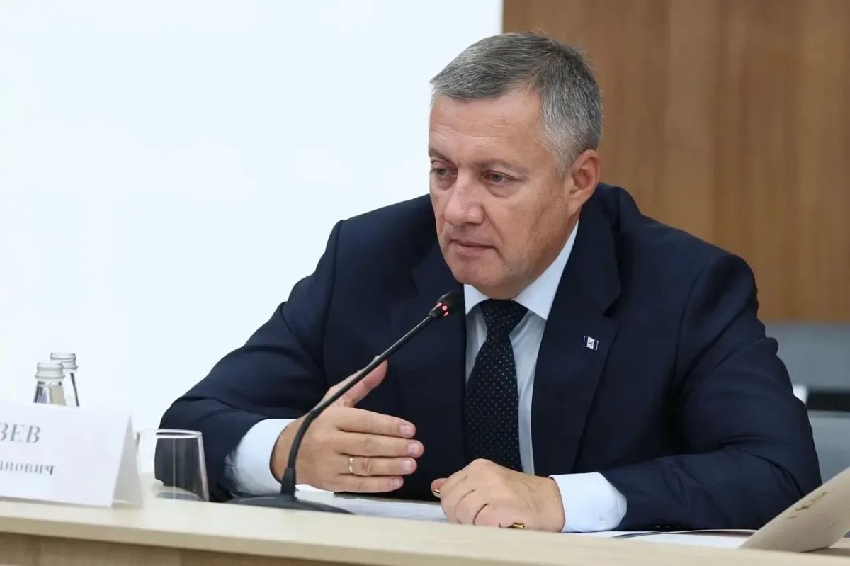 Алексей Текслер провел заседание Комиссии Госсовета РФ по направлению «Экономика и финансы» Алексей Текслер провел заседание Комиссии Госсовета РФ по направлению «Экономика и финансы»