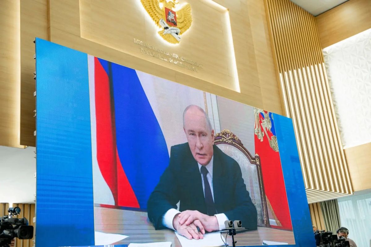 Педагоги Челябинской области достойно представили регион во Всероссийских конкурсах профмастерства Педагоги Челябинской области достойно представили регион во Всероссийских конкурсах профмастерства