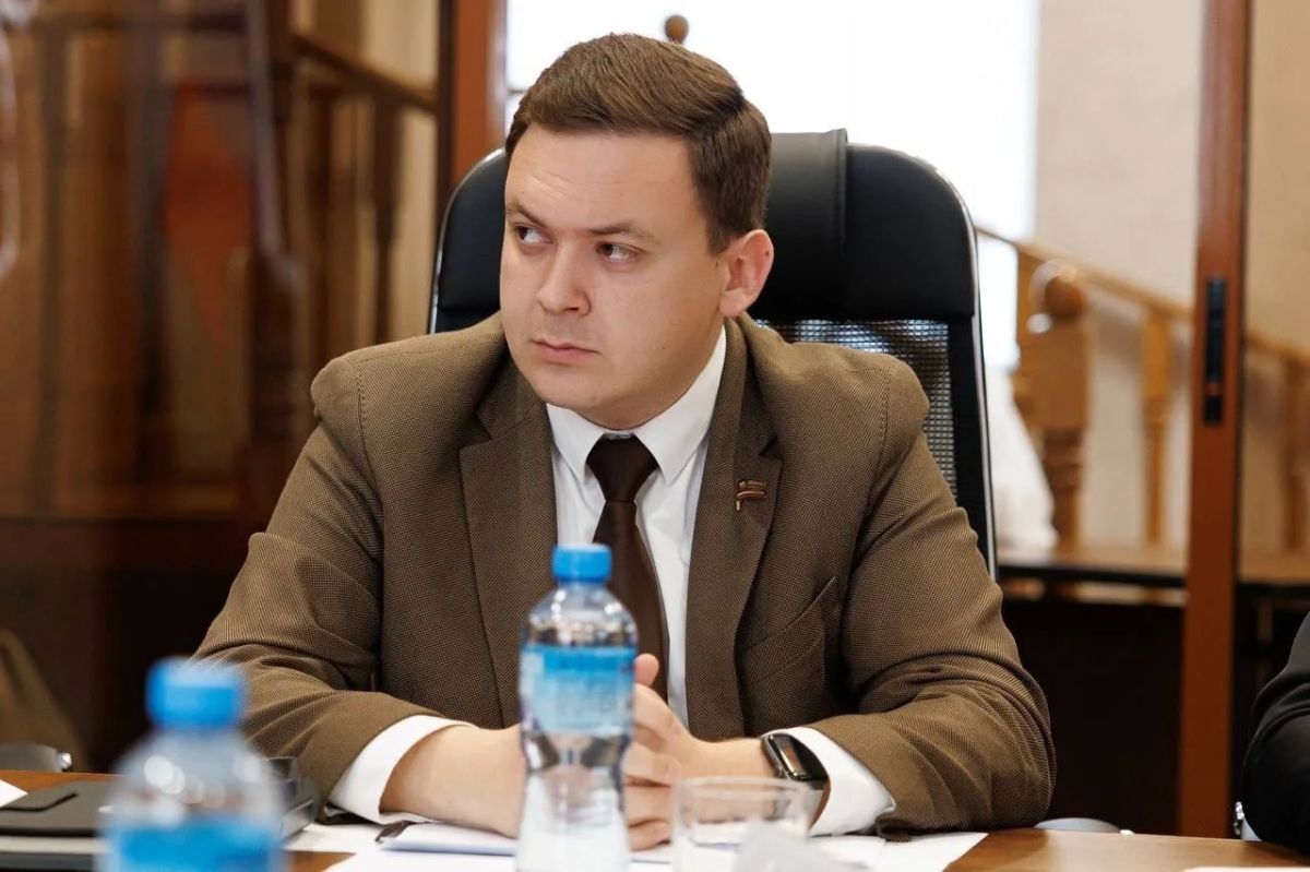Владислав Уланов: Подготовка кадров должна выстраиваться последовательно — от ранней профориентации до гарантированного рабочего места