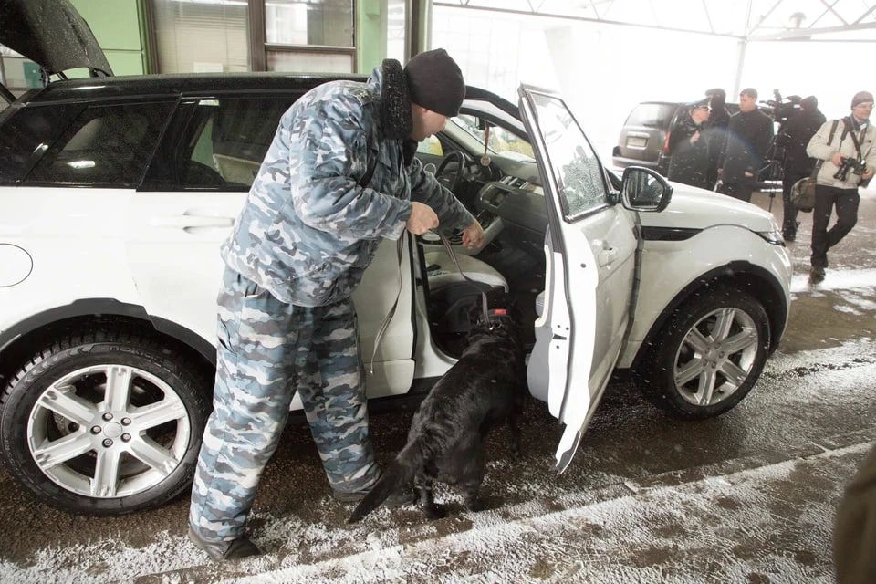 Челябинские пограничники с начала года не пустили в Россию более 250 человек