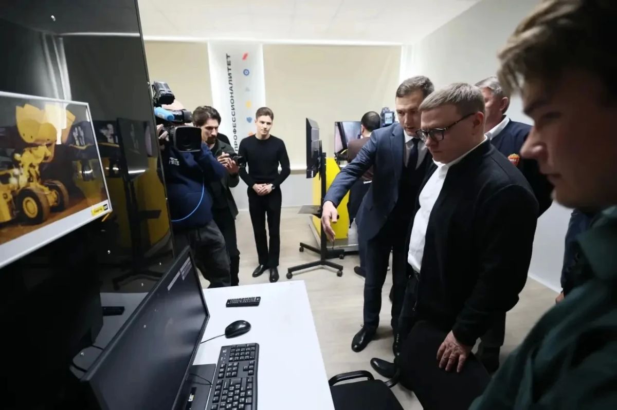 Алексей Текслер оценил потенциал Саткинского горно-керамического колледжа Алексей Текслер оценил потенциал Саткинского горно-керамического колледжа