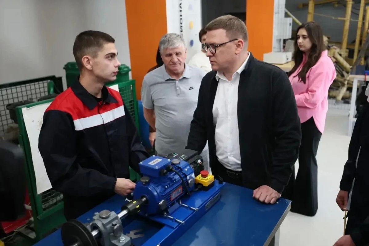 Алексей Текслер оценил потенциал Саткинского горно-керамического колледжа Алексей Текслер оценил потенциал Саткинского горно-керамического колледжа