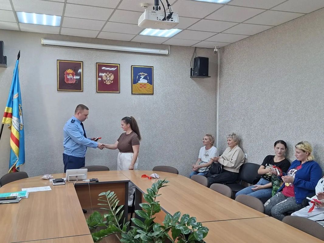 В Увельском округе 11 семей получили ключи от новых квартир В Увельском округе 11 семей получили ключи от новых квартир