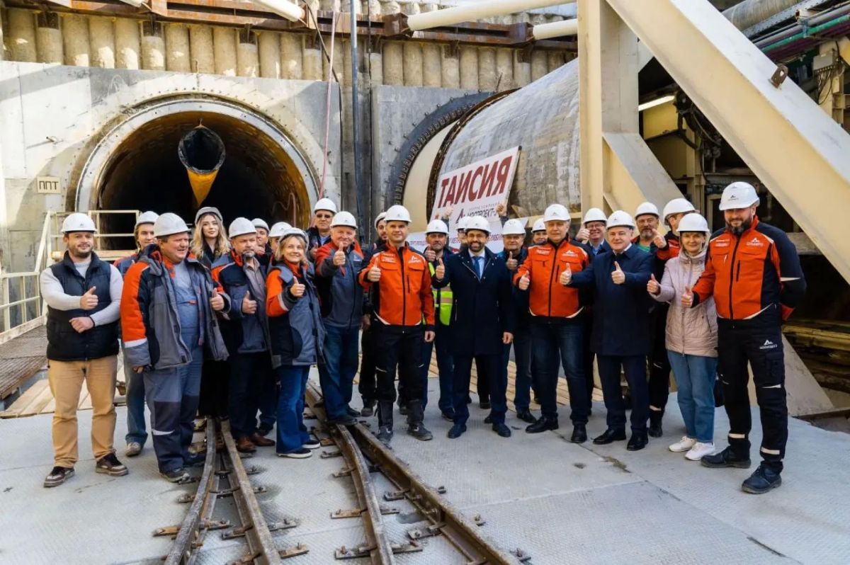 Таисия за работой! Сегодня в Челябинске запустили проходку четвертого перегонного тоннеля Таисия за работой! Сегодня в Челябинске запустили проходку четвертого перегонного тоннеля