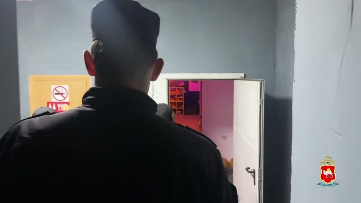 В Южноуральские полицейские нашли подростков в ночном клубе