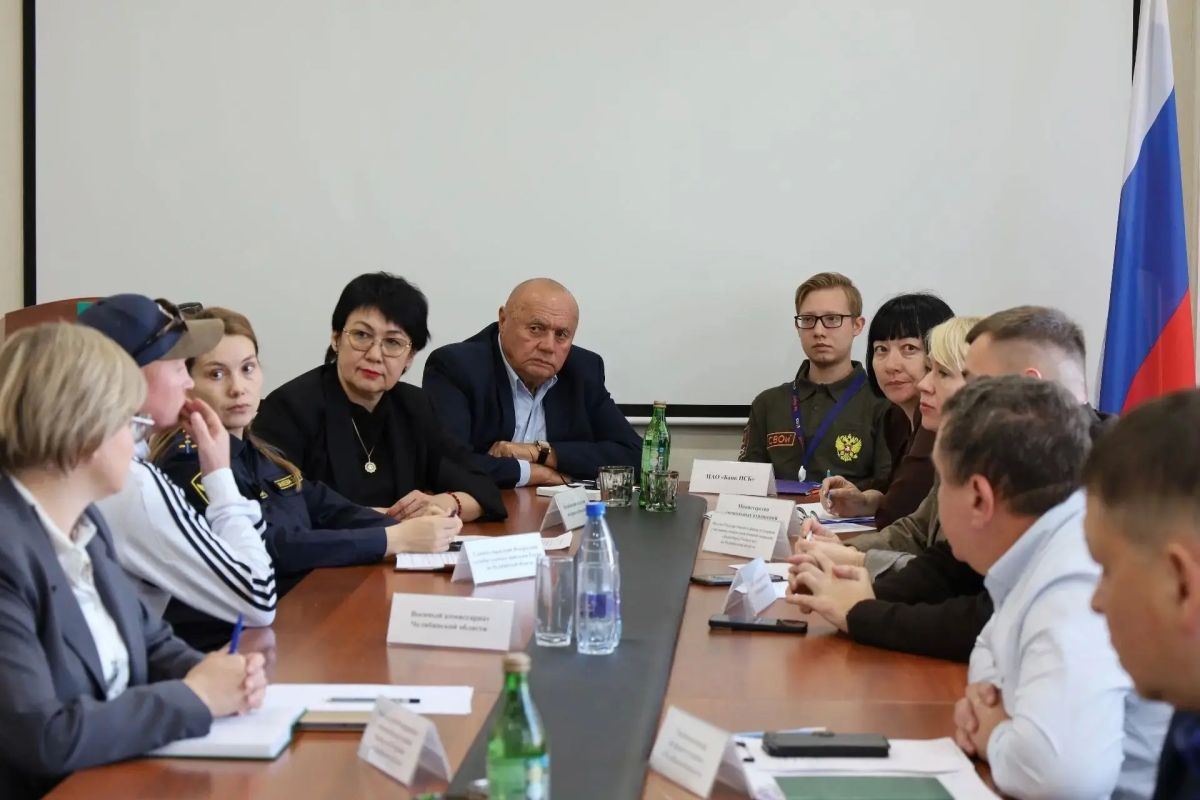 В Кунашаке мобильная группа Общественной палаты региона приняла ветеранов и членов их семей