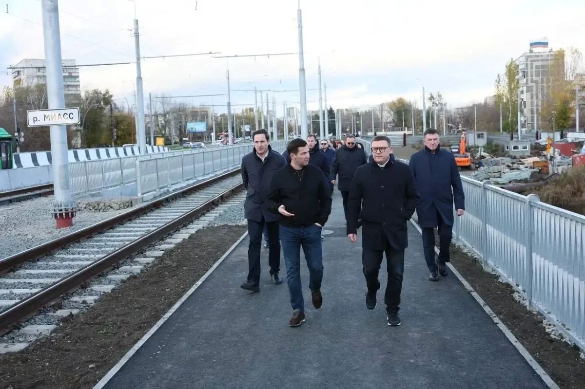 Мост на Черкасской в Челябинске открыли на девять месяцев раньше срока Мост на Черкасской в Челябинске открыли на девять месяцев раньше срока