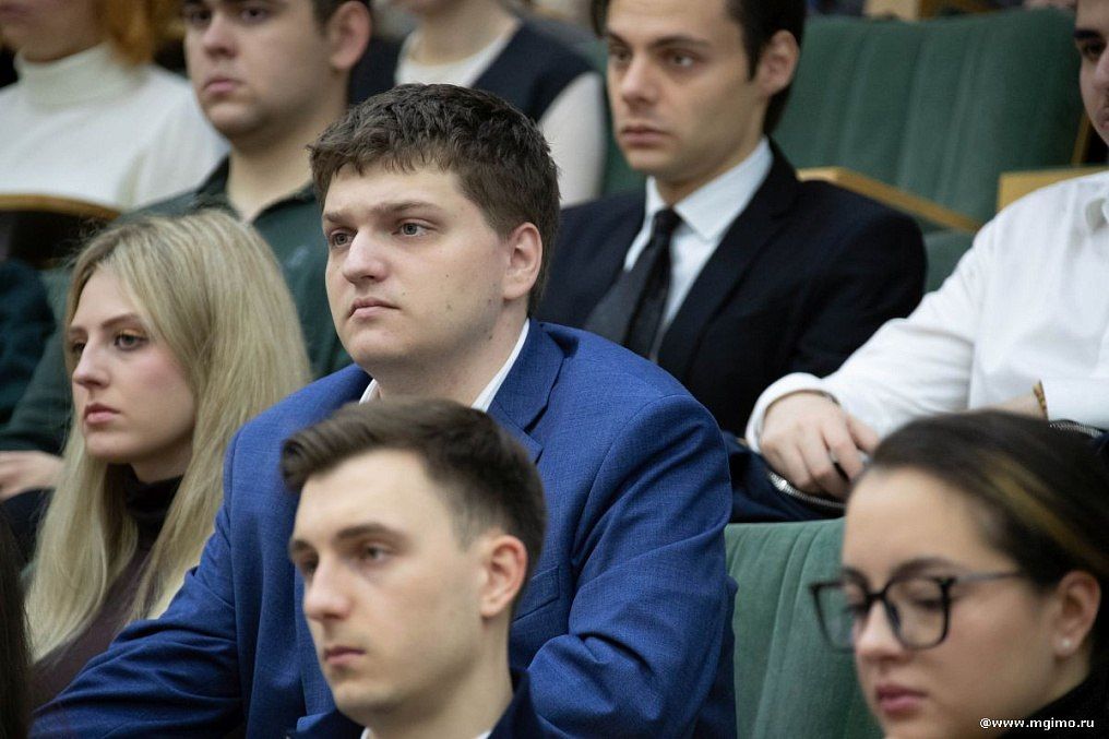 #событияМО. Друзья! 14 октября перед магистрантами выступил заместитель директора Второго департамента стран СНГ (2ДСНГ) МИД России Дмитрий Демурин #событияМО. Друзья! 14 октября перед магистрантами выступил заместитель директора Второго департамента стран СНГ (2ДСНГ) МИД России Дмитрий Демурин