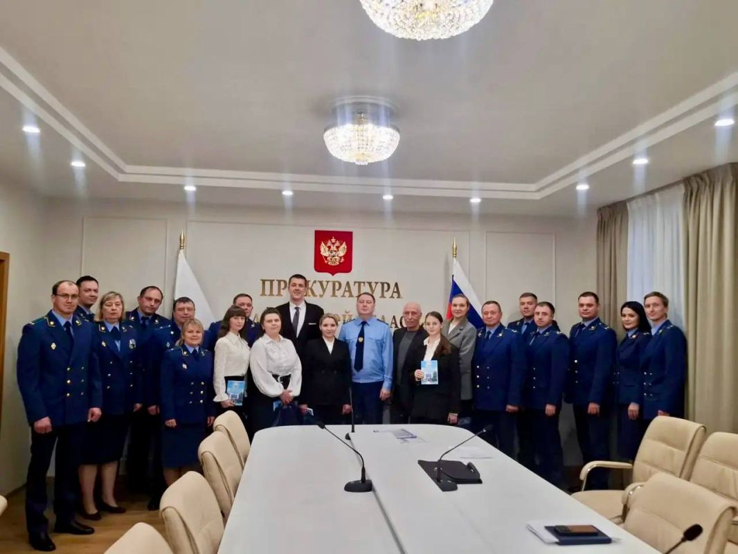 Молодые специалисты прокуратуры торжественно приняли Присягу прокурора Молодые специалисты прокуратуры торжественно приняли Присягу прокурора