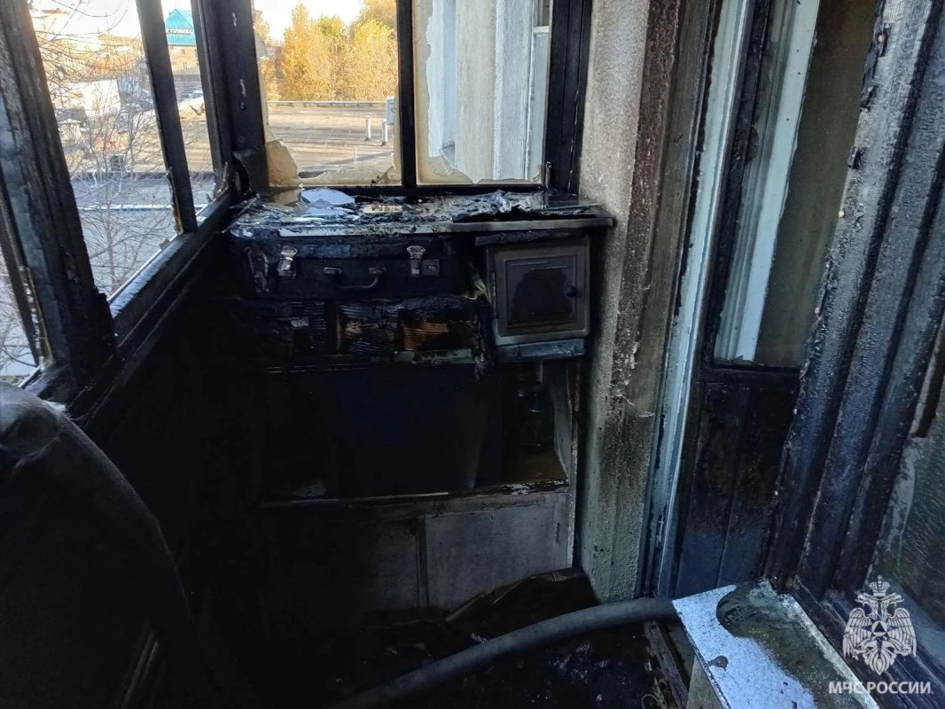 Пожар на балконе вовремя ликвидирован Пожар на балконе вовремя ликвидирован