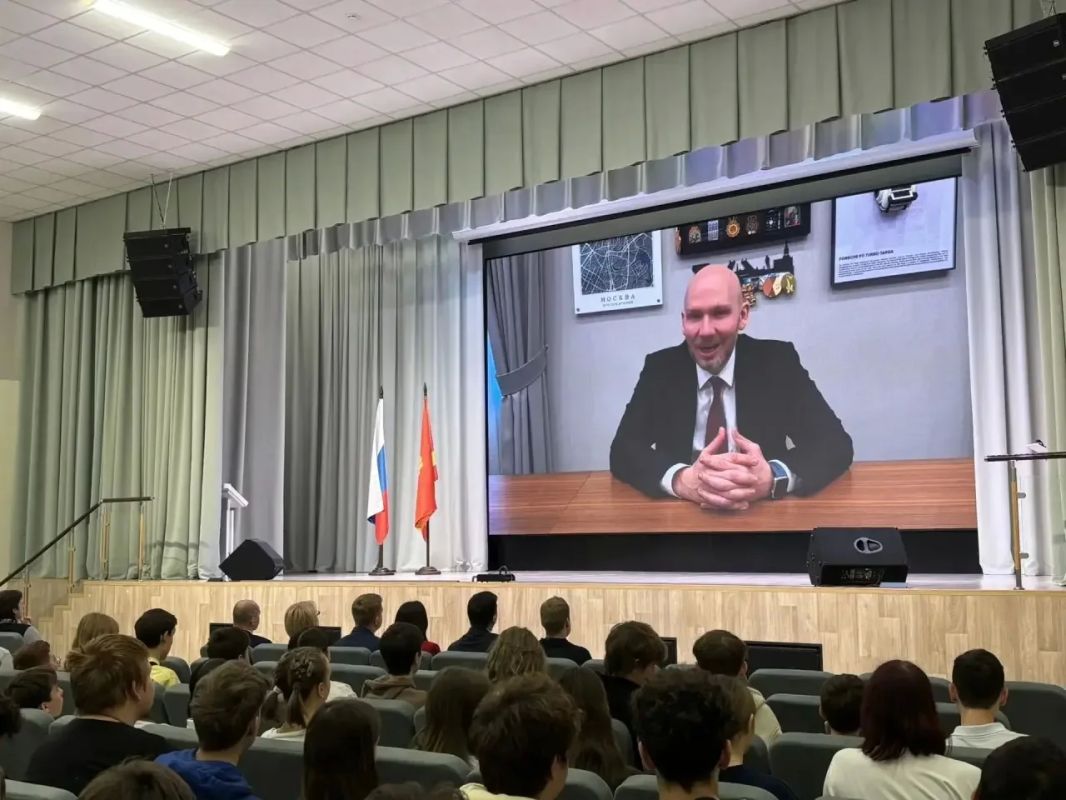 «Умный город» начинается с Южного Урала: в Челябинской области стартовал межрегиональный Хакатон для школьников «Умный город» начинается с Южного Урала: в Челябинской области стартовал межрегиональный Хакатон для школьников