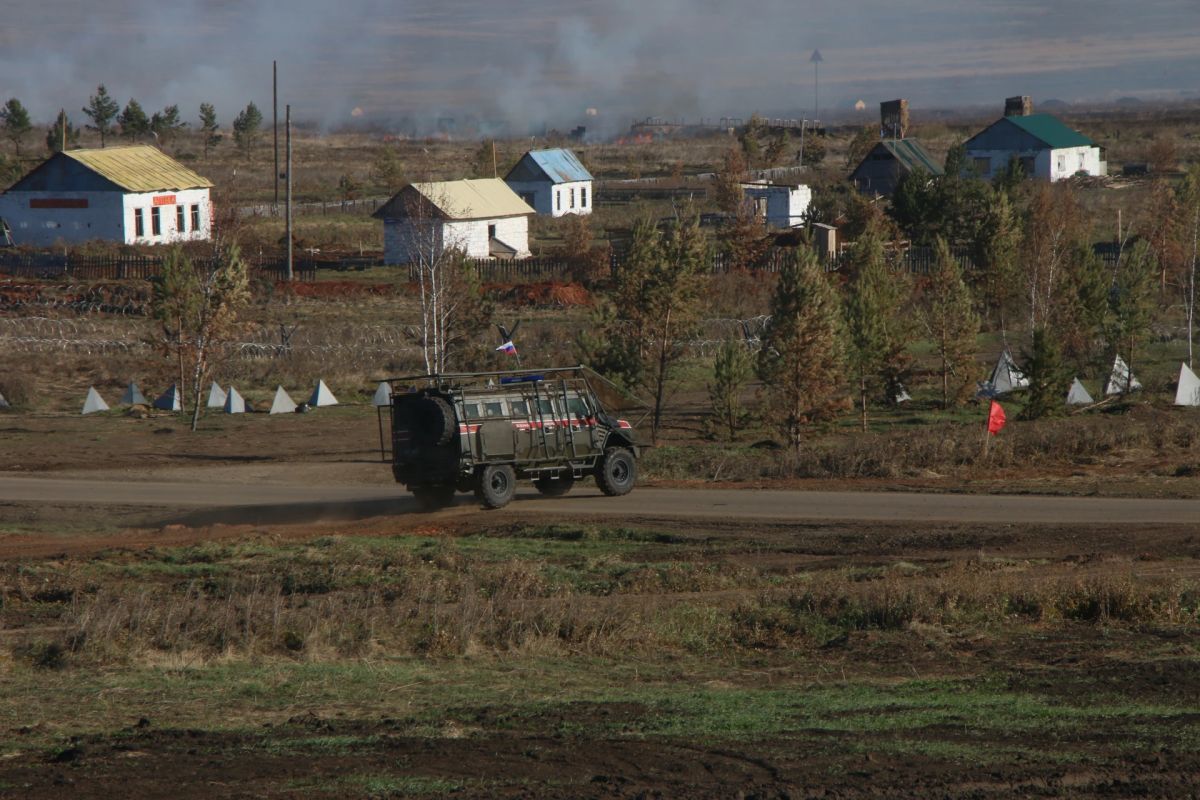На полигоне под Чебаркулем завершилось совместное российско-индийское межвидовое учение «Индра-2026» На полигоне под Чебаркулем завершилось совместное российско-индийское межвидовое учение «Индра-2026»