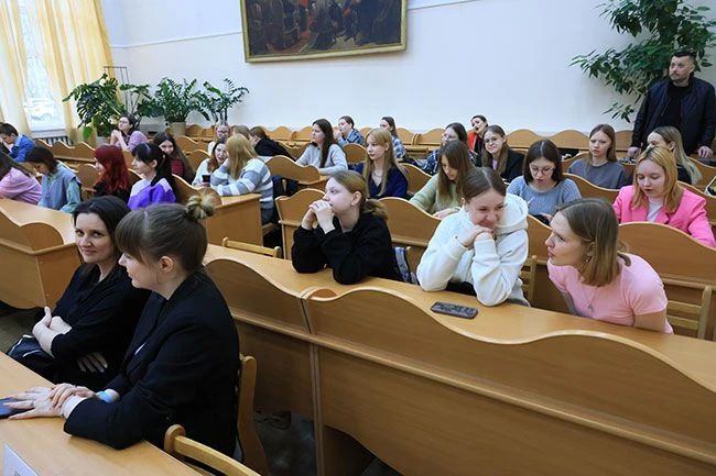 С 2023 года по поручению президента Владимира Путина в вузах преподают курс «Основы российской государственности»