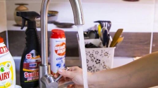 Зеленая вода может пойти из кранов жителей двух районов Челябинска