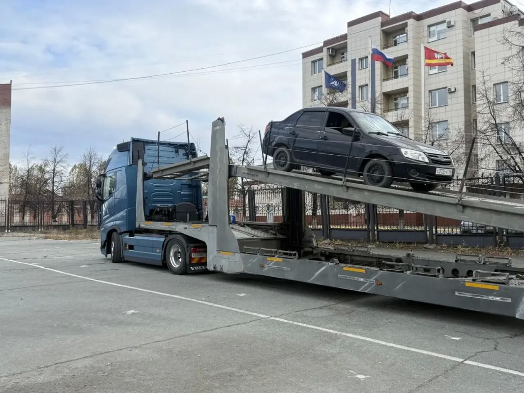 Полицейские совместно с Росимуществом передали 26 автомобилей нарушителей подразделениям для выполнения задач в зоне СВО Полицейские совместно с Росимуществом передали 26 автомобилей нарушителей подразделениям для выполнения задач в зоне СВО